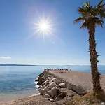 Pansion Amigos بودْسْتغانا