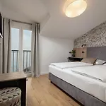 Pansion Amigos 3* بودْسْتغانا