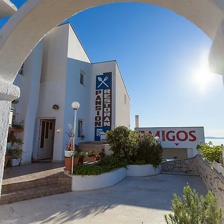 Pansion Amigos Guest house 3*