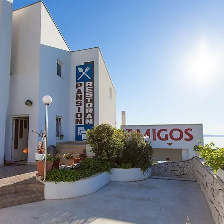 Pansion Amigos بيت ضيافة بودْسْتغانا