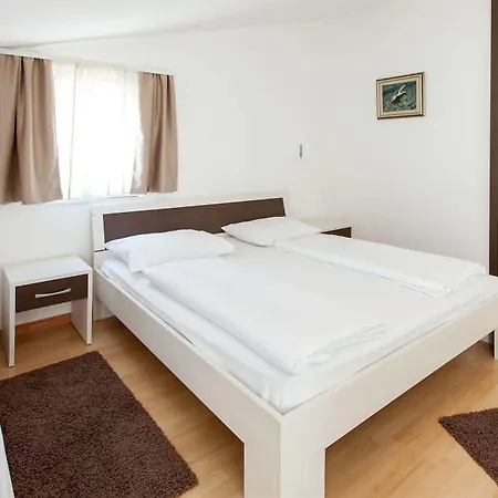 Pansion Amigos Guest house
