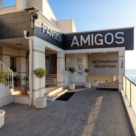Guest house Pansion Amigos Podstrana