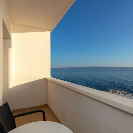 Pansion Amigos Guest house Podstrana