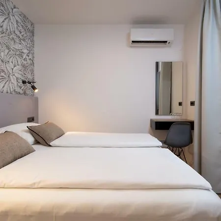 Guest house Pansion Amigos Podstrana